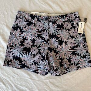 NEW Crown & Ivy Caroline size 10, Firework pattern Women Shorts red white blue